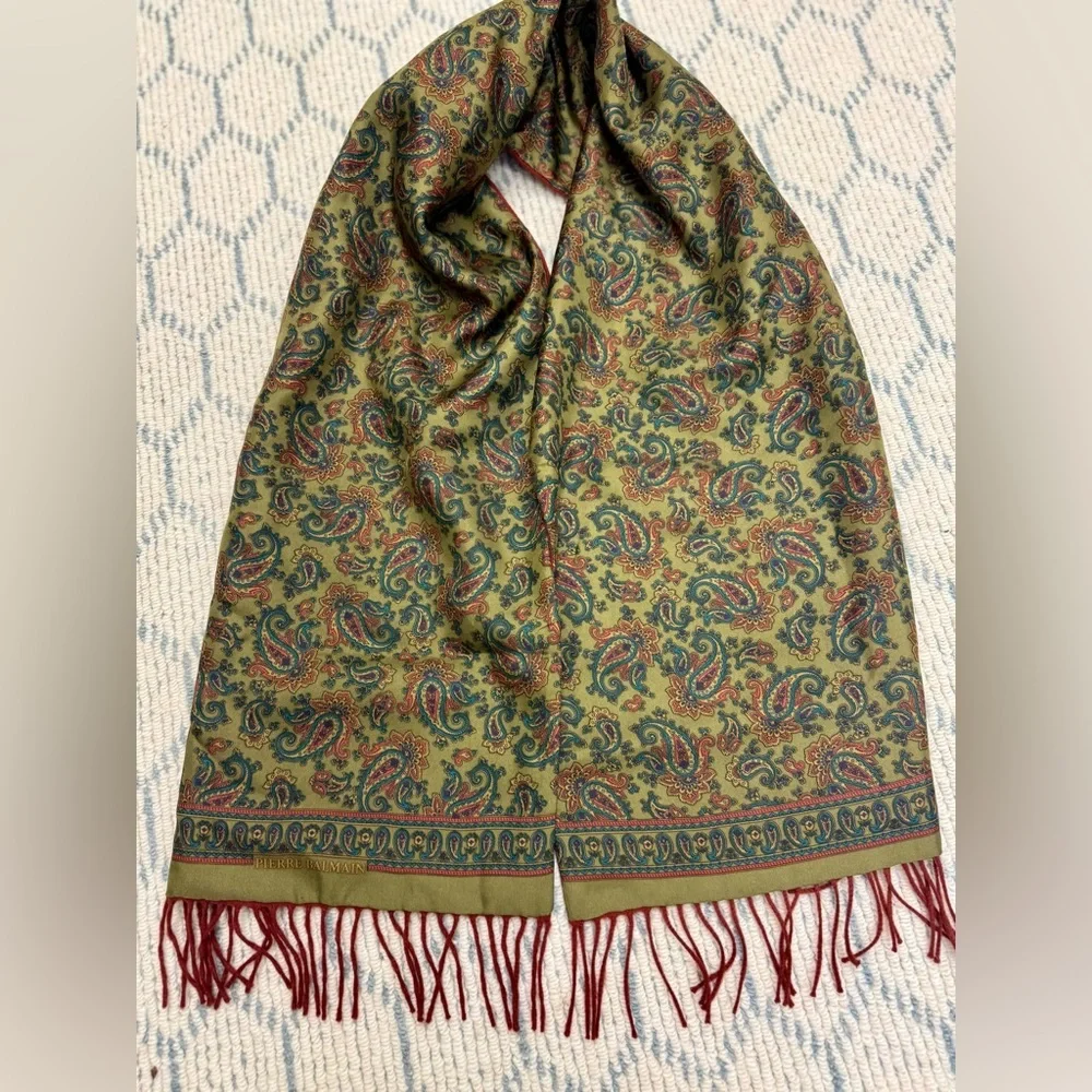 PIERRE BALMAIN Paris Vintage Luxurious Silk/Wool Green Paisley Scarf W/ Fringe